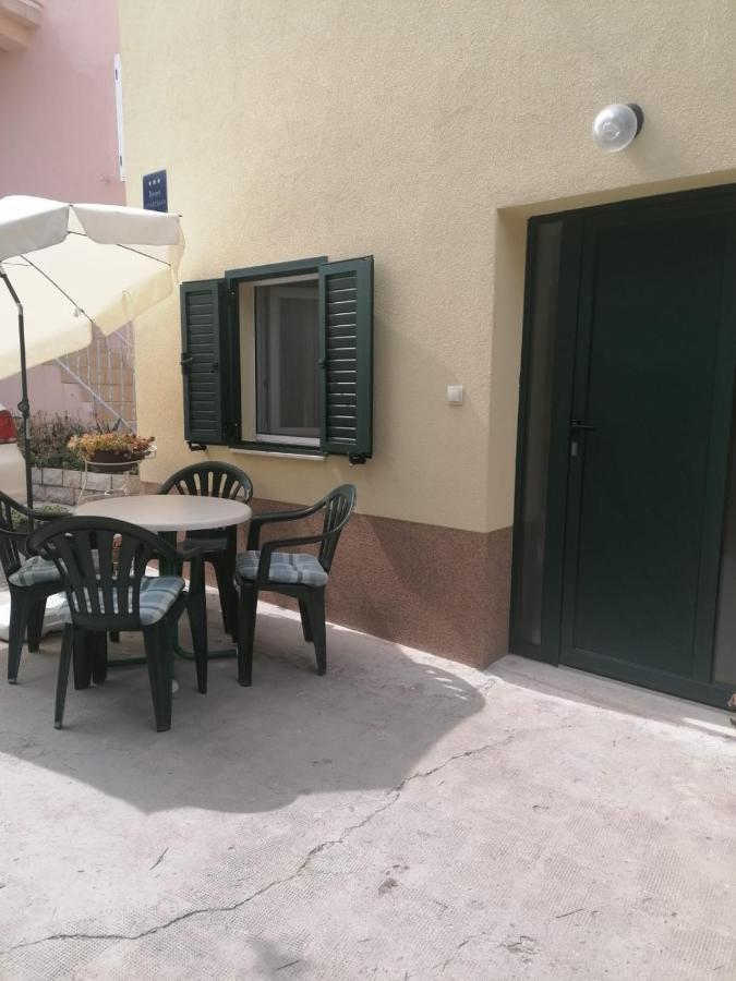Apartment Sunce Kastela Exterior photo