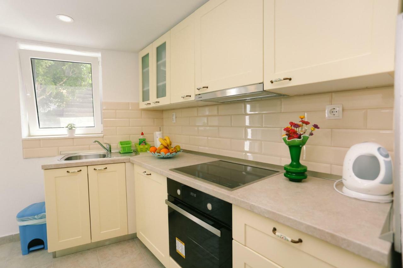 Apartment Sunce Kastela Exterior photo