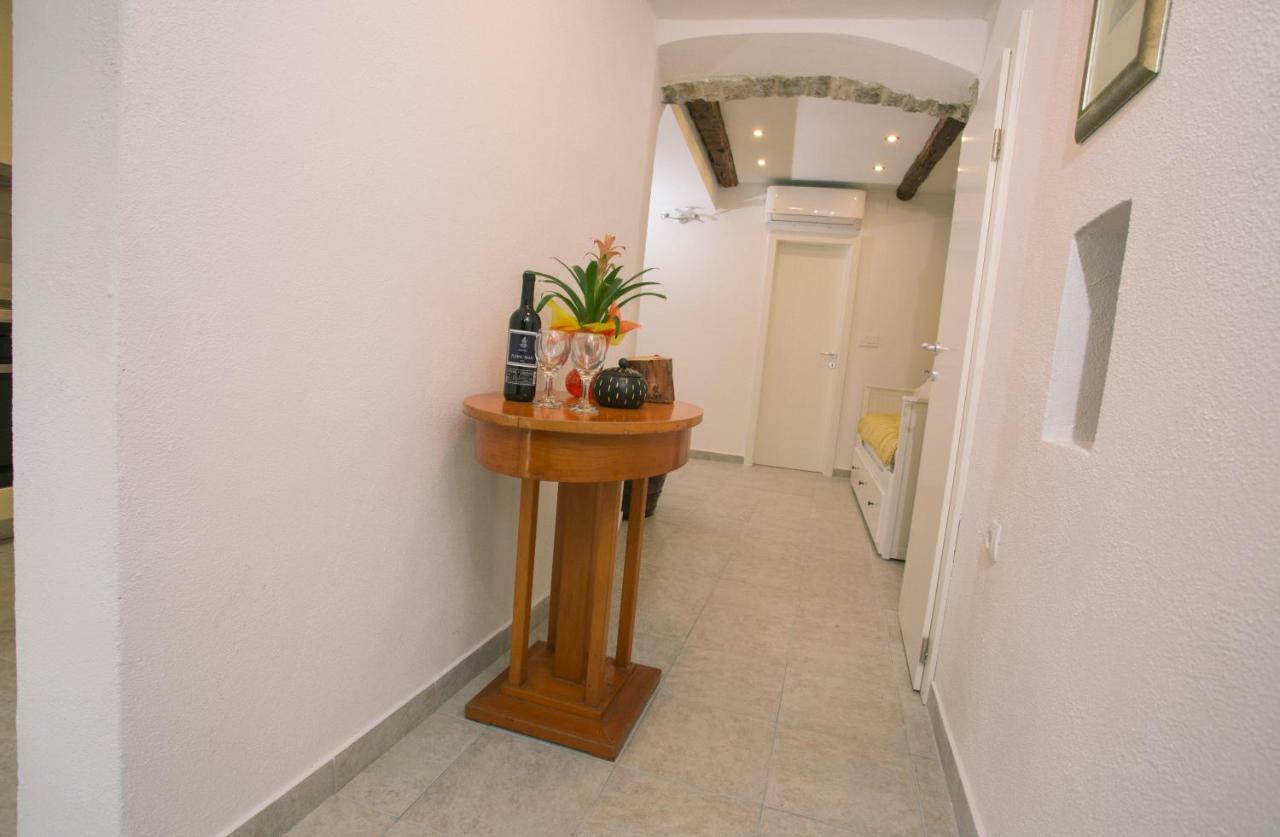Apartment Sunce Kastela Exterior photo